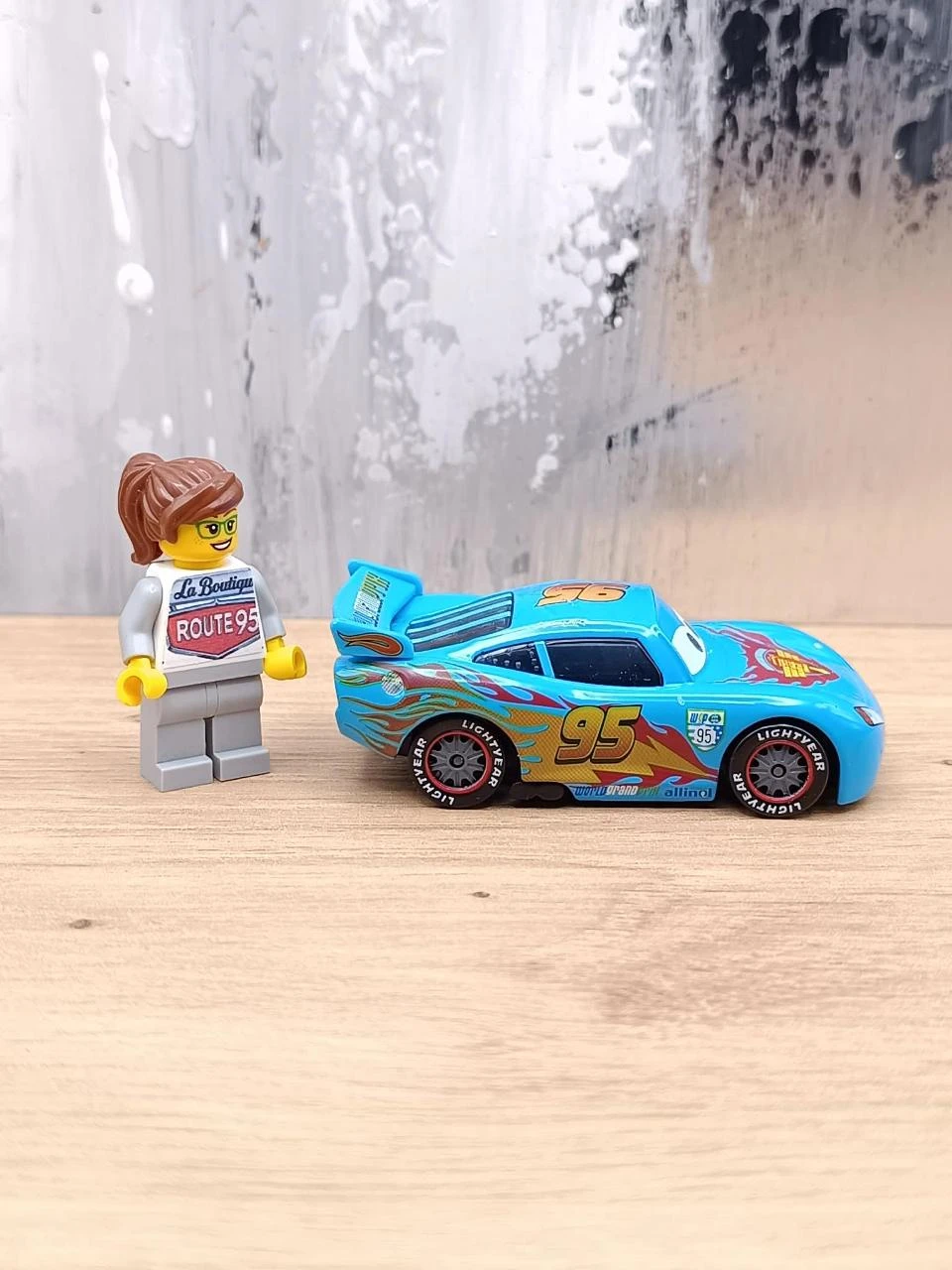 Carro Flash McQueen - Brinquedo novo (CDS07) – photo 3